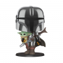 Star Wars Mandalorian Super Sized POP! Vinyl Figura The Mandalorian holding The Child 25 cm