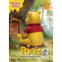 Winnie the pooh master craft statue
