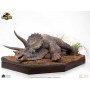 2899€ Parque Jurásico Maquette 1/8 Sick Triceratops 96 cm
