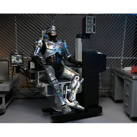 RoboCop Figura Ultimate Battle Damaged RoboCop with Chair 18 cm